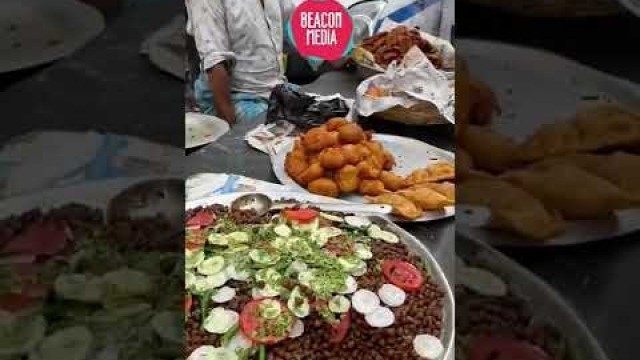 'Iftar @ Zakaria Street #ramadan #iftar #zakariastreet #eid #kolkata #food #yummy #delicacies #trend'