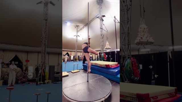 'Some Pole Dance Training Backstage at ✨Cirque du Soleil✨'