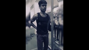 '#tuje sochta hoon main...? // gym short satets !! leval boy @fitness model.. love uhh 