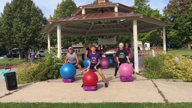 'Cardio Drumming to Carrie Underwood “Southbound”'