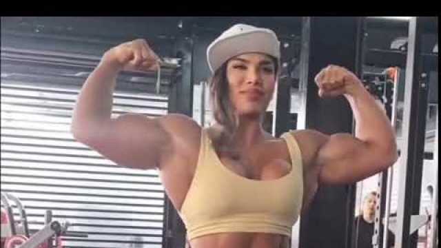 'FEMALE BODYBUILDING FITNESS MODELS SARAH VILLEGAS PHYSIQUE ATHLETES'