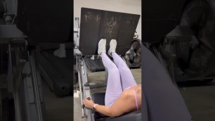 'How to Leg press with a “Quad focus” #fitness #exercise #howtoexercise #legs #gym'