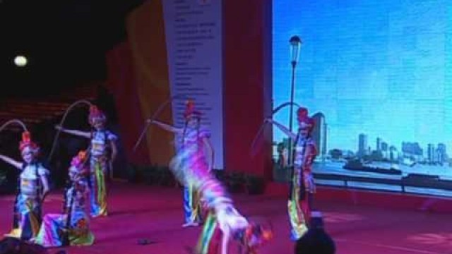 'International Shanghai Folk Dance Festival 2012 - dance group from China 7'