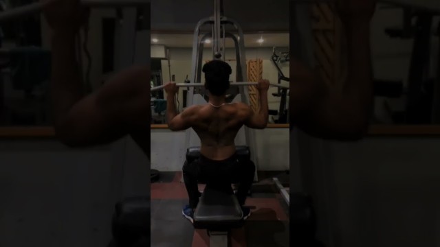 'Train your lats #backworkout #back #fitness #fitnessmotivation #gym #gymlover #tamil #fit #structure'