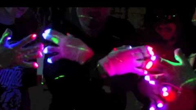 'Jamming with Light Gloves'