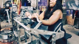 'BBW\'S DO THIS FOR STRONGER ARMS!!