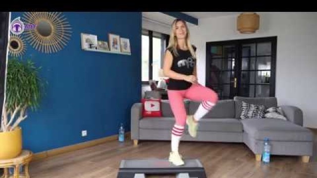 'COURS DE STEP - NIVEAU FACILE - Jessica Mellet - Cardio Fitness'