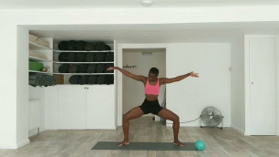 'Full Body Barre Workout- Scultp your legs and bum!'