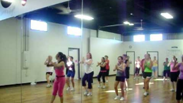 'Waka Waka with zumba Lou in class @ PiNK! Fitness'