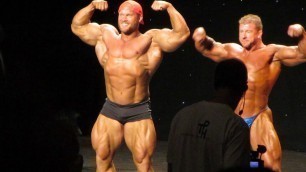 'HUGE Bodybuilder Ben Pakulski PAKMAN Guest Posing at the Tahoe Show'