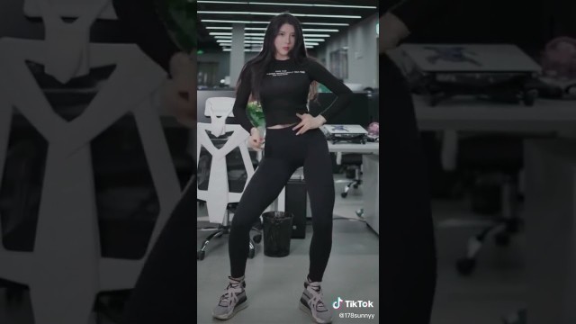 'Liu Tai Yang China /Chinese fitness model - Tiktok Girls'