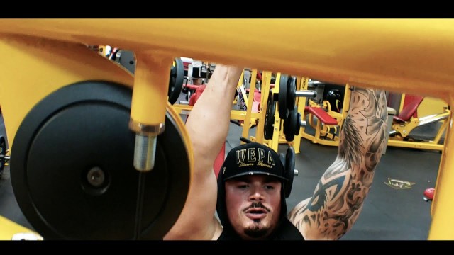 'Back Exercises for Mass at Retro Fitness - Motivational Workout Video'