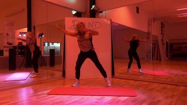 'Pound Rockout Workout mit Sylvie'