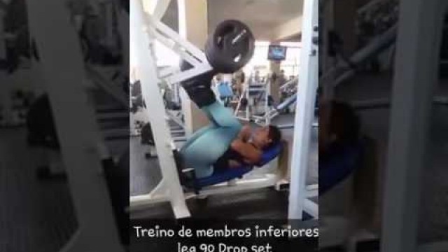 'Treino com cinta Modeladora FEMME Fitness'