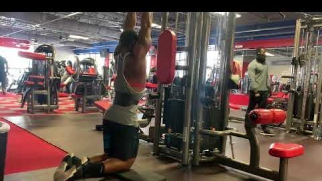 'DT FITNESS 365 - EXERCISES - TALL KNEELING CABLE LAT PULLDOWN - CLOSE GRIP'