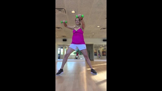 '\"Undo it\" by Carrie Underwood. Dance Toning with dumbbells. Dance Fitness with Mercedes'