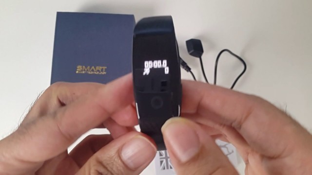 'Smart Fitness Watch/Tracker'