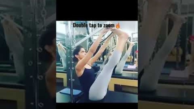 'Deepika Padukone hot workout 