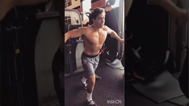 'Arnold Schwarzenegger\'s son Training! 